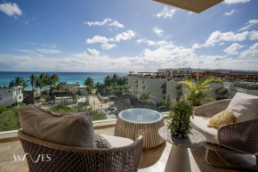 3 Br. Ocean Front PH with Stunning Views